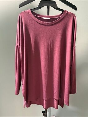 Zenana Outfitters Long-Sleeve Oversized Top in Mauve